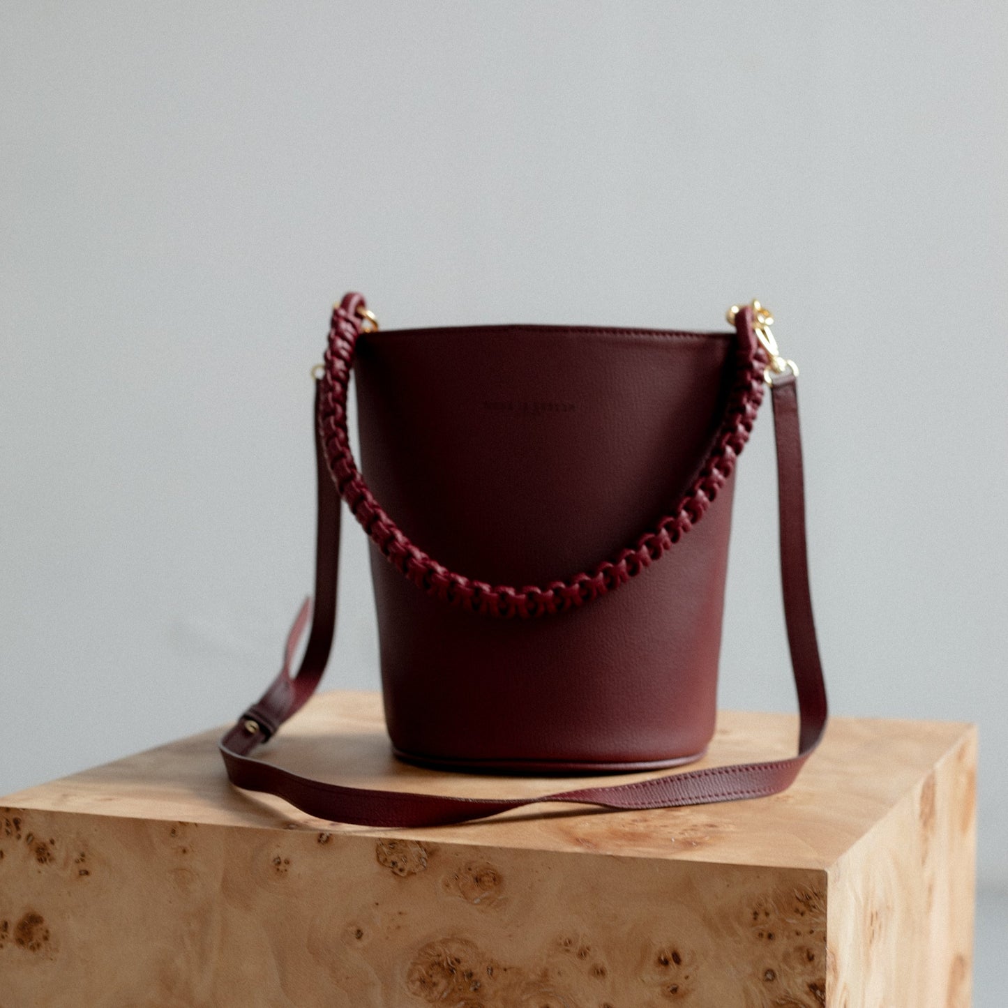 Bucket bag Burgundy