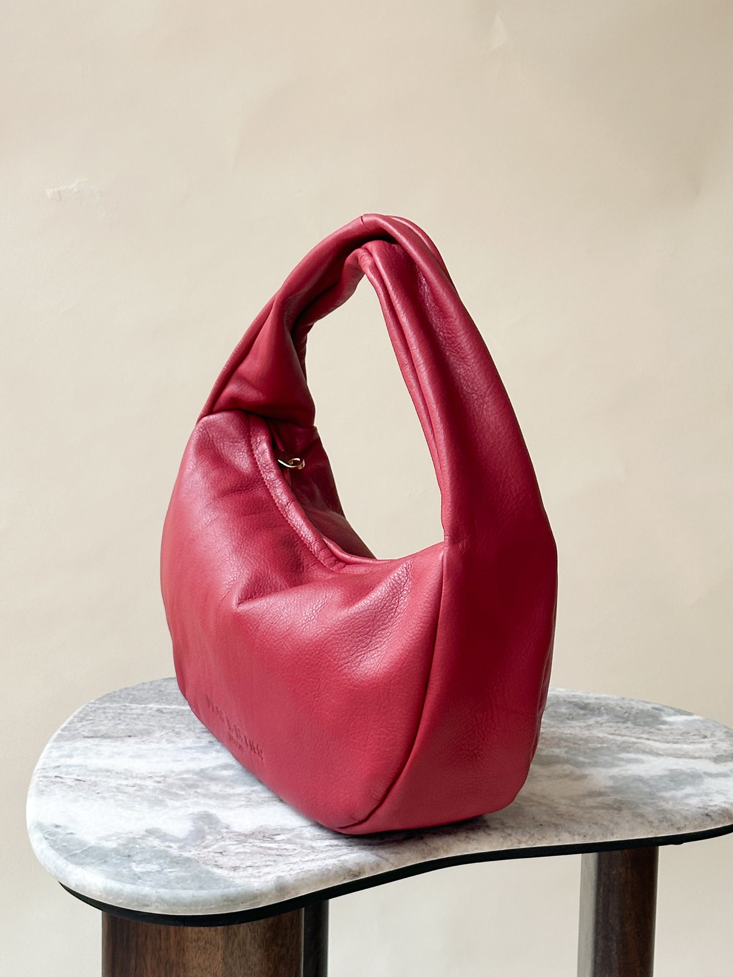 Twist bag in cherry
