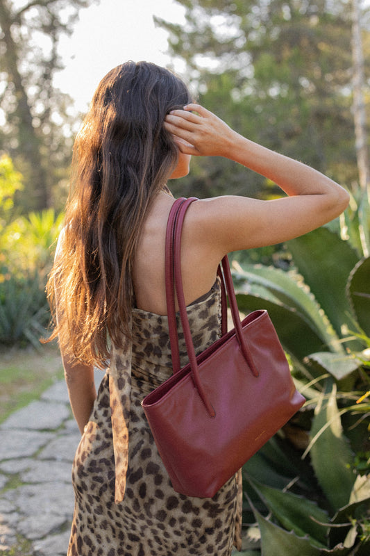 Rio Tote In Deep Red