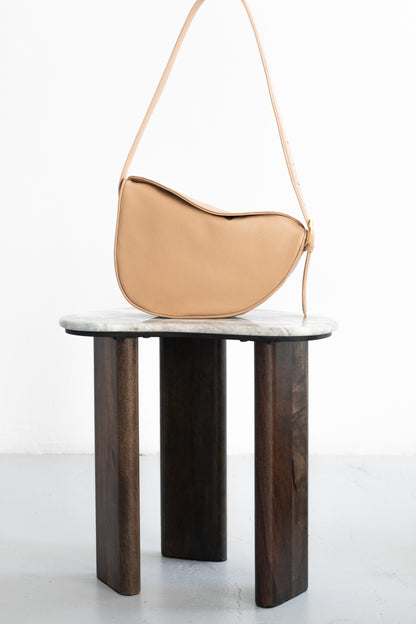 Halfmoon bag Caramel